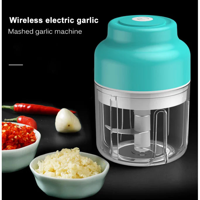 Mini tocator electric At Performance, 45W, pentru usturoi, legume, fructe, nuci, piure, cu incarcare pe USB, Acumulator, capacitate 250 ml, Albastru deschis